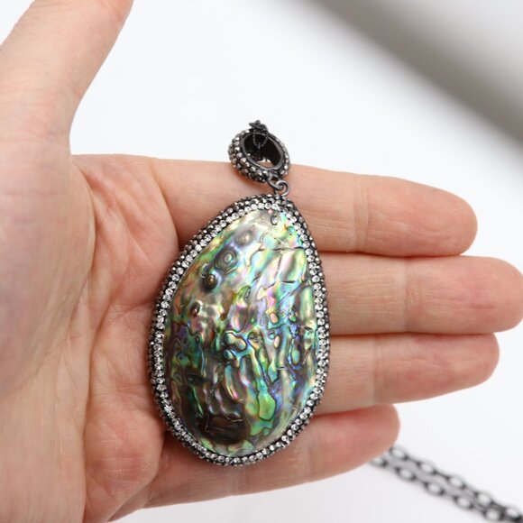 Large Abalone Shell Necklace - Picture 5 of 10